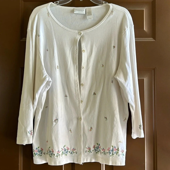 Liz Claiborne (XL) White Floral Button Down Cotton Embroidered Cardigan. - Picture 1 of 9